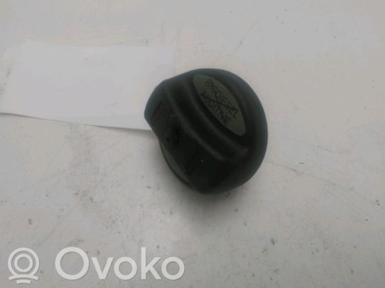 BMW 1 E81 E87 Tappo del serbatoio del carburante 