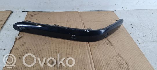 Mercedes-Benz C W203 Modanatura separatore del paraurti anteriore 