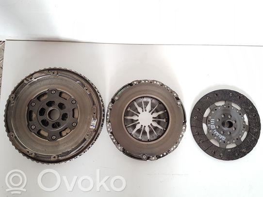 Nissan Qashqai J12 Clutch set kit 