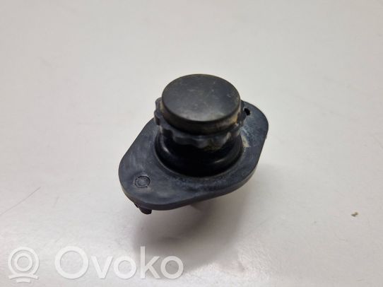 BMW X5 F15 Cita veida dzinēja nodalījuma detaļa 