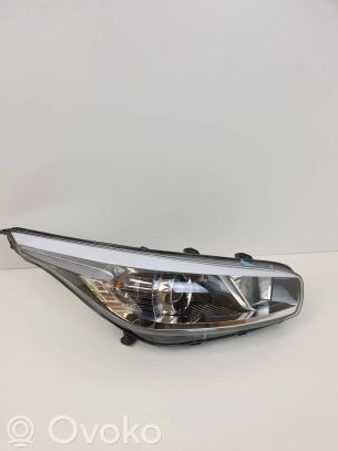 KIA Ceed Priekinis žibintas 