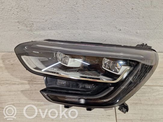 Renault Megane IV Priekinis žibintas 