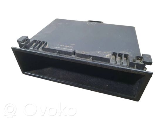Volkswagen Golf IV Consolle centrale del vano portaoggetti 