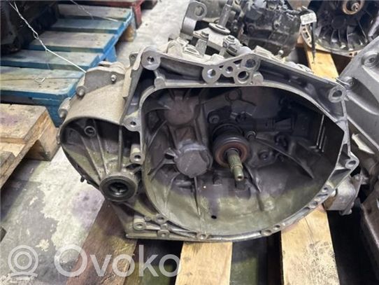Citroen DS4 Mechaninė 5 pavarų dėžė 