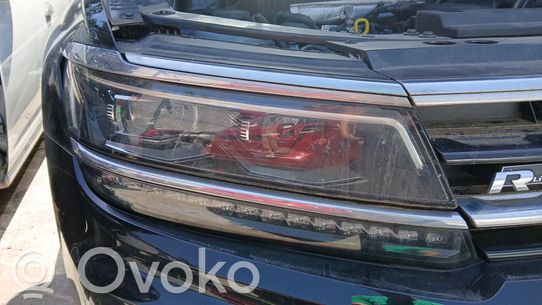Volkswagen Tiguan Priekinis žibintas 