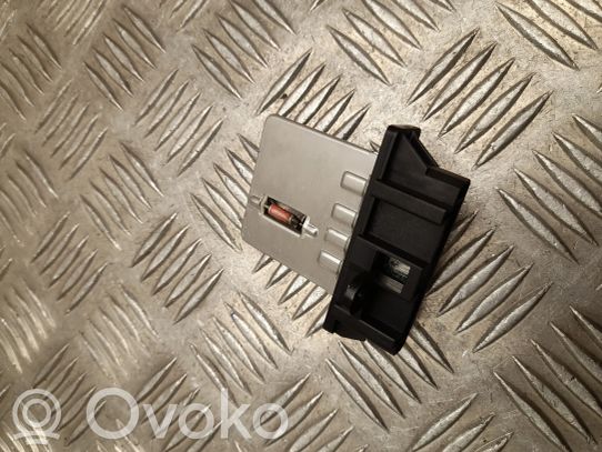 Dacia Spring Otros relés 