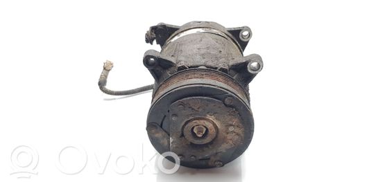 Peugeot 406 Ilmastointilaitteen kompressorin pumppu (A/C) 