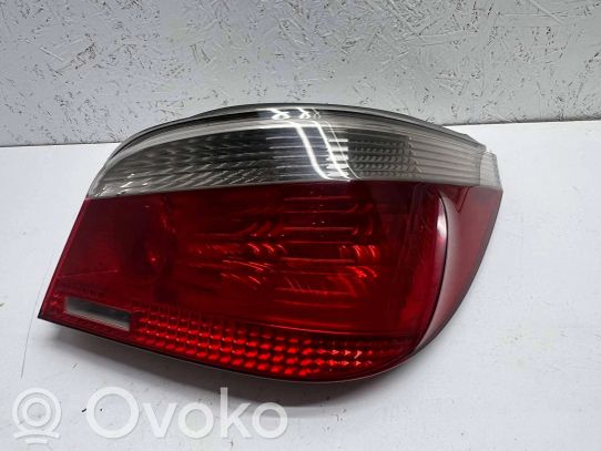 BMW 5 E60 E61 Galinis žibintas kėbule 