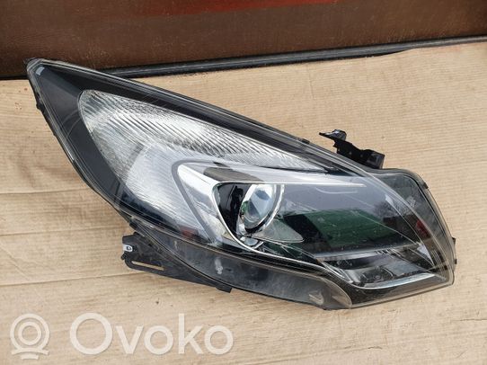 Opel Zafira C Priekinis žibintas 