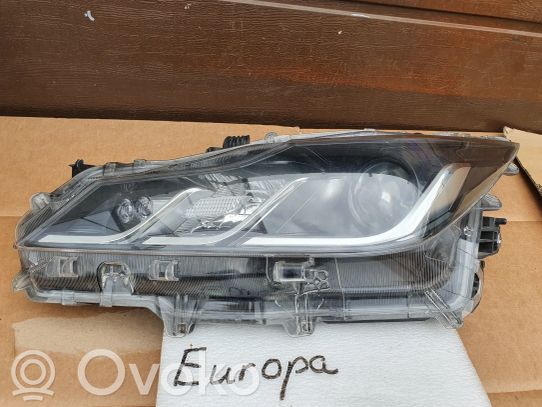 Toyota Corolla E210 E21 Priekinis žibintas 