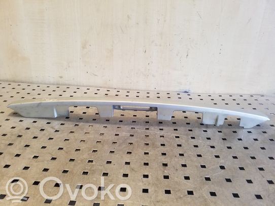 Toyota Corolla Verso AR10 Barra luminosa targa del portellone del bagagliaio 