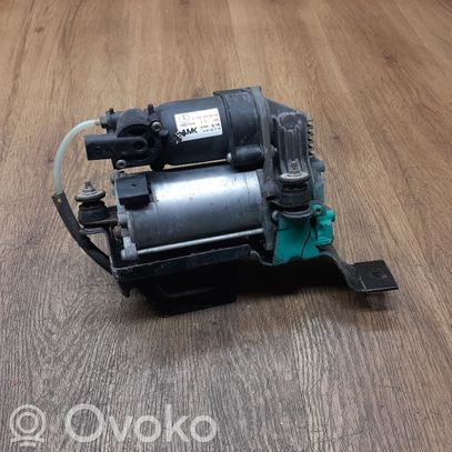 Mercedes-Benz GLE (W166 - C292) Ilmajousituksen kompressoripumppu 