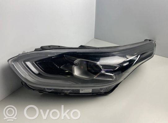 KIA Ceed Priekinis žibintas 