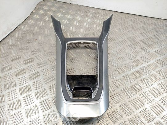 Peugeot 308 Rivestimento in plastica cornice della leva del cambio 