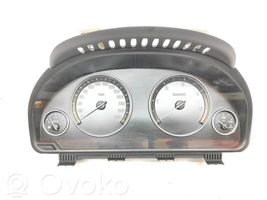 BMW 5 F10 F11 Nopeusmittari (mittaristo) 