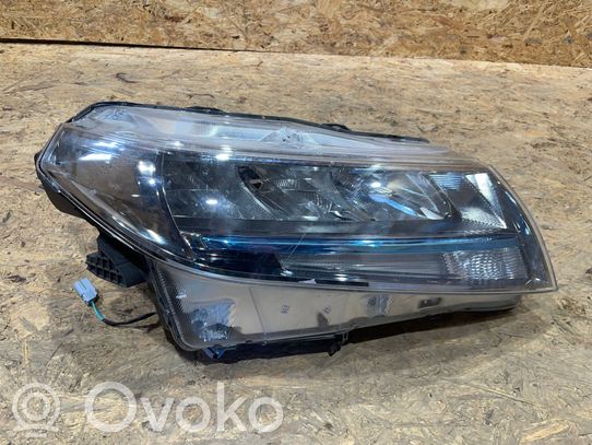 Suzuki Vitara (LY) Priekinis žibintas 