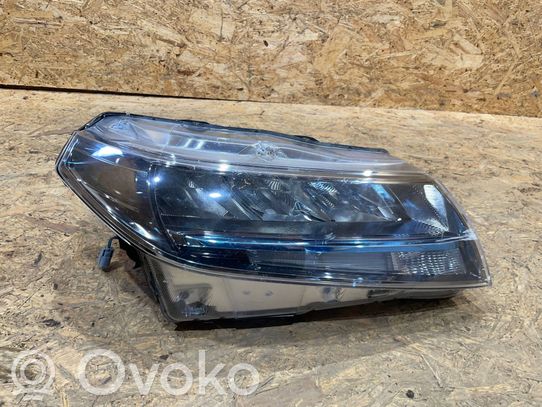 Suzuki Vitara (LY) Priekinis žibintas 