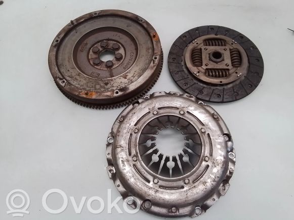 702073 Audi A4 S4 B6 8E 8H Clutch set kit, 130.00 € | RRR