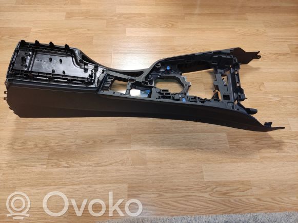 51169360522 BMW M3 Armlehne, 148.77 € | RRR 