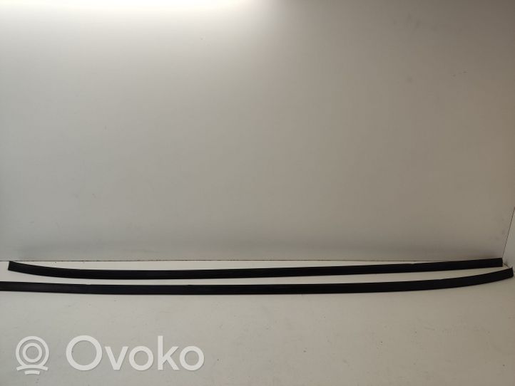 Nissan Qashqai+2 Dekoratīva jumta lenta – "moldings" 