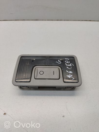 Audi A6 Allroad C5 Luz del asiento trasero 233193021E