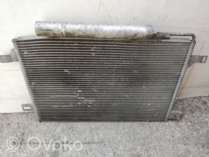 Mercedes-Benz A W169 Radiateur condenseur de climatisation A1695000354