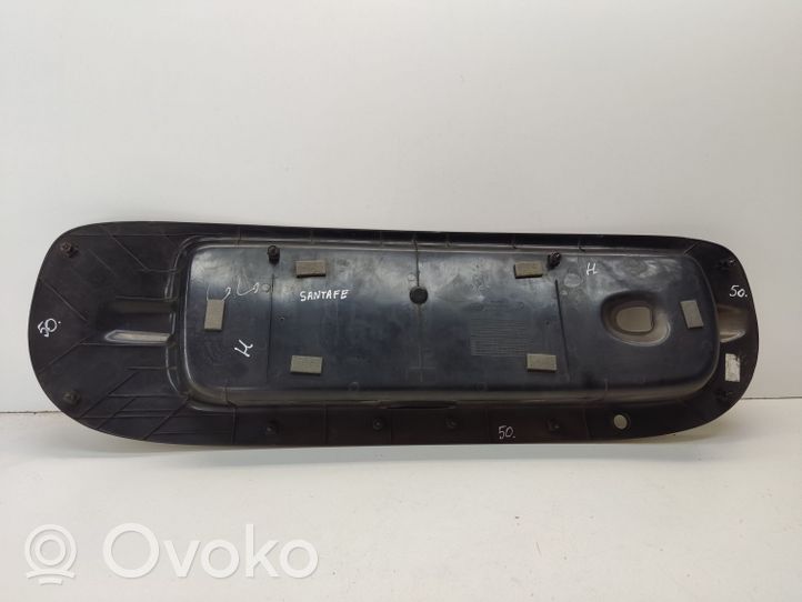 Hyundai Santa Fe Takaluukun koristelista 8737126010