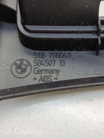 BMW 3 E90 E91 Muu sisätilojen osa 51167118049