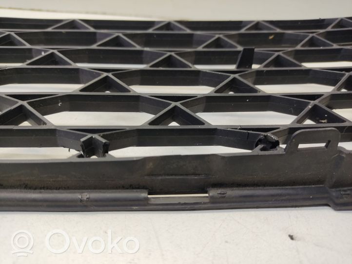 Citroen C4 I Picasso Grotelės priekinės 9680402877