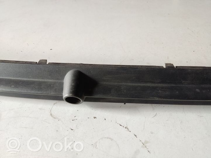 BMW 3 E46 Modanatura della barra di rivestimento del paraurti anteriore 8227570