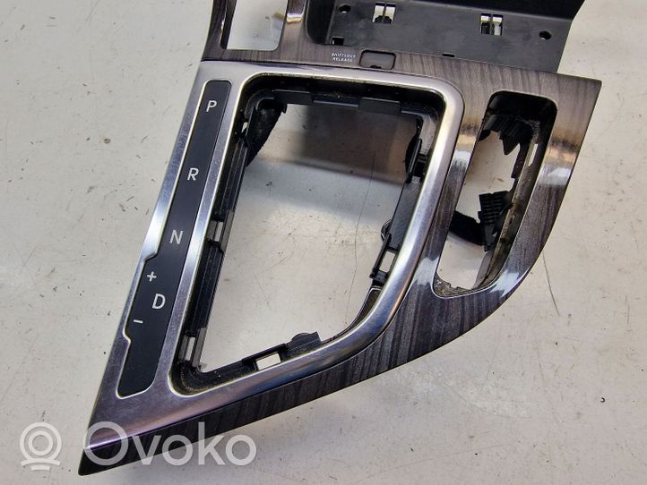 KIA Optima Rivestimento in plastica cornice della leva del cambio 846502T051