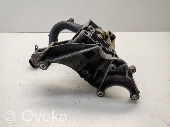 Audi A5 8T 8F Support de pompe de direction assistée 059145169