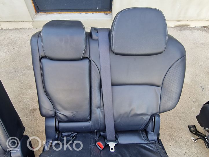 Mitsubishi Outlander Sėdynių komplektas N258060