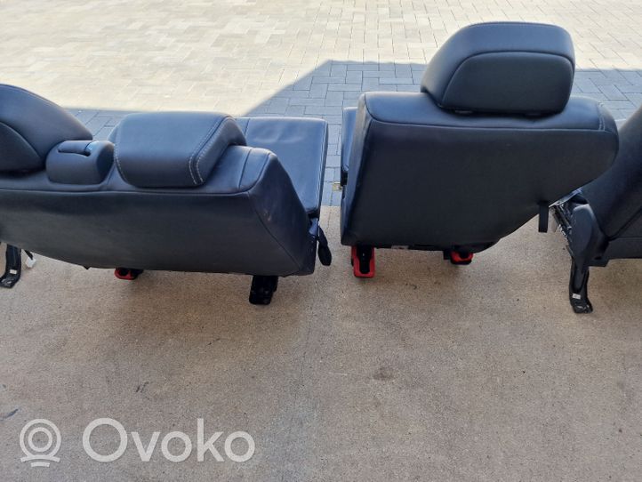 Mitsubishi Outlander Seat set N258060