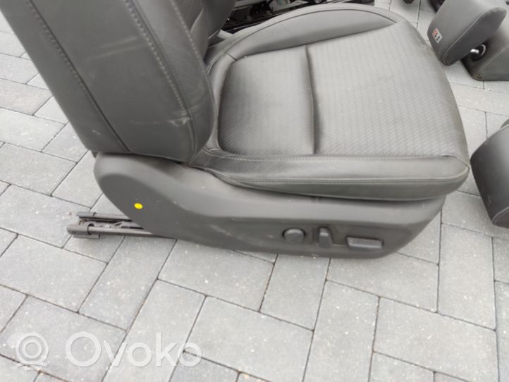 Hyundai Kona I Fotele / Kanapa / Komplet 88585J3000