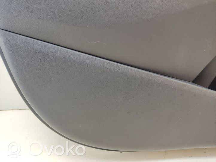 Hyundai Kona I Apmušimas priekinių durų (obšifke) 82370J9000