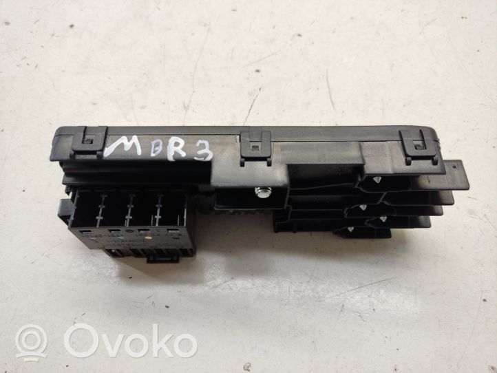 Mercedes-Benz R W251 Module de fusibles A2115452601