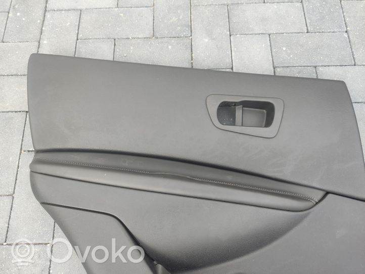 Nissan Qashqai Apmušimas galinių durų (obšifke) 82911JD900