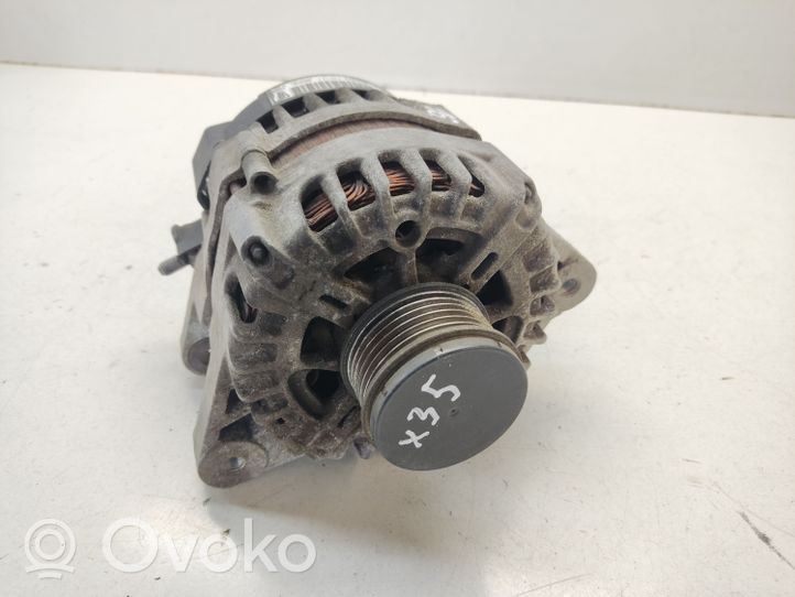 Hyundai ix35 Generatore/alternatore 373002F100