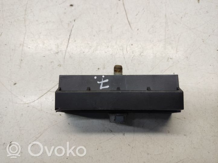 BMW 5 F10 F11 Staffa di montaggio della batteria 7592923