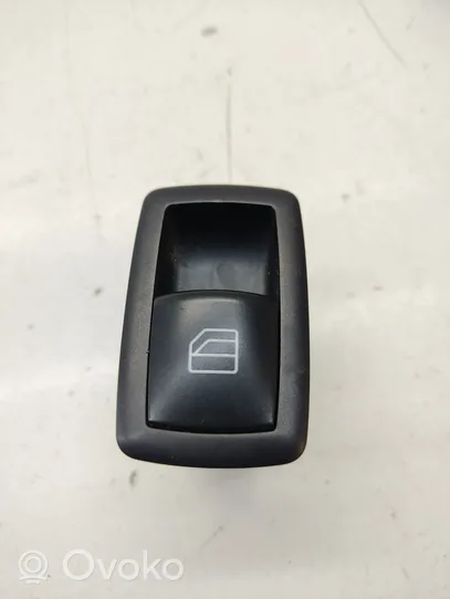 Mercedes-Benz ML W164 Electric window control switch A2518200510