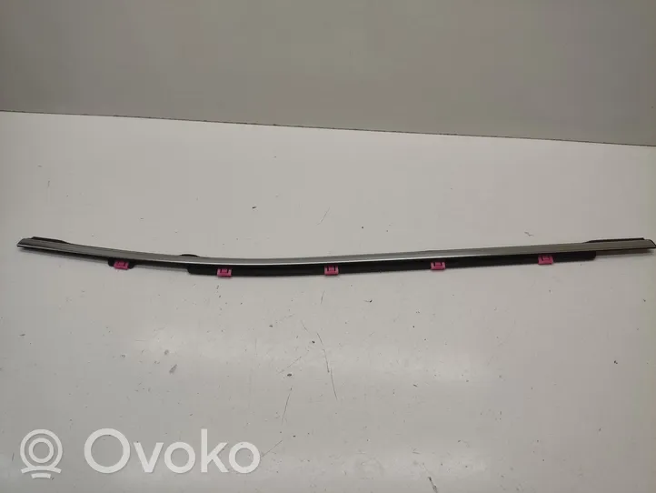 KIA Stonic Rivestimento modanatura del vetro della portiera posteriore 