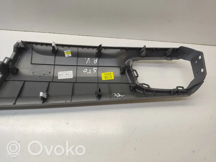 KIA Stonic Panelės apdaila 84721H8RA0