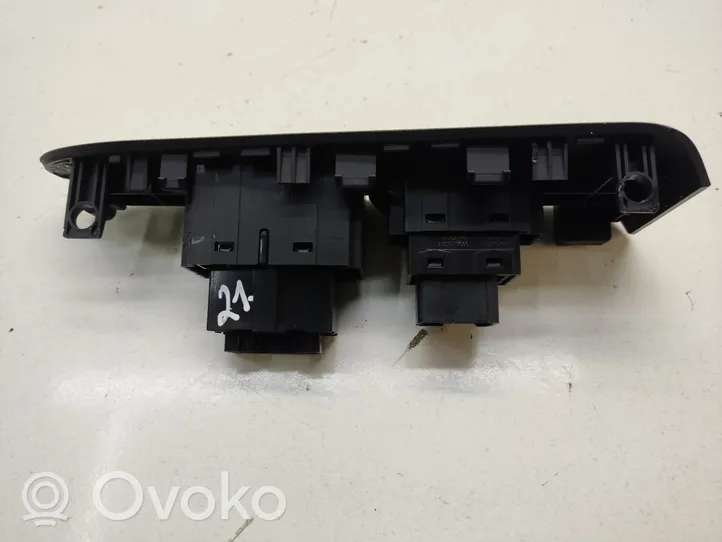 KIA Sportage Electric window control switch 935803W910