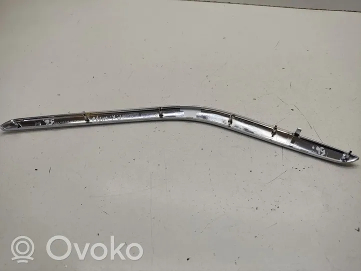 Mercedes-Benz A W176 Moulure/baguette de porte avant A1767200922