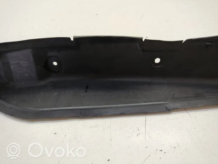 Mercedes-Benz A W176 Panel wykończeniowy błotnika A1768890100