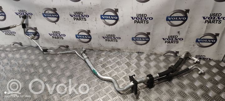 Mercedes-Benz GLE (W166 - C292) Air conditioning (A/C) pipe/hose A1668304101