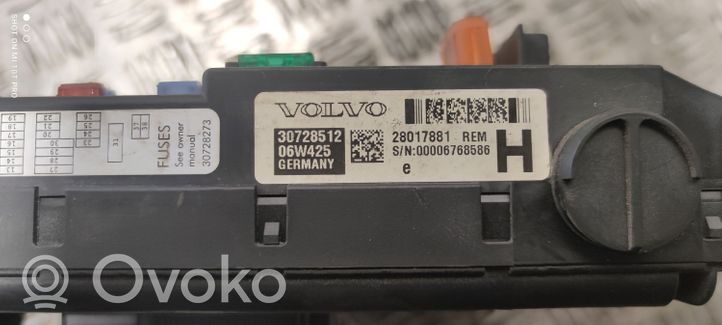 Volvo S60 Module de fusibles 30728512