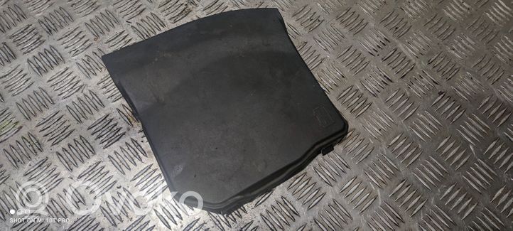 Volvo V60 Couvercle de boîtier de batterie 31212002