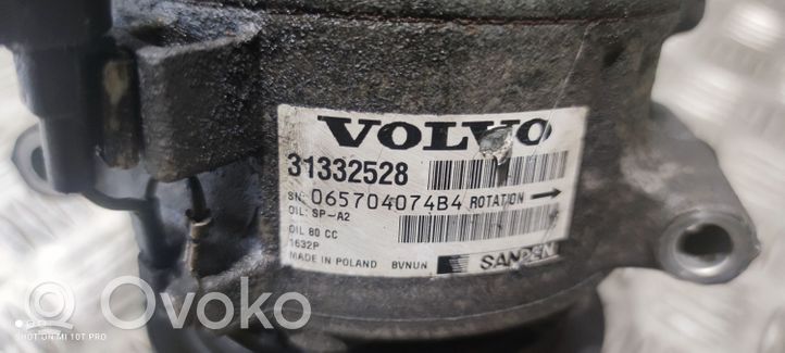 Volvo S60 Ilmastointilaitteen kompressorin pumppu (A/C) 31332528